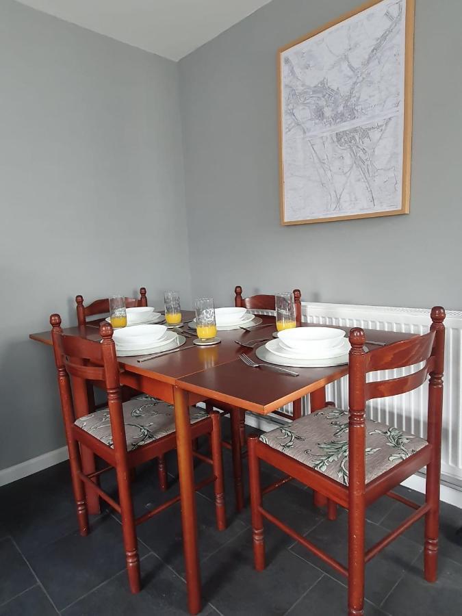 2 Bed House, Contractors & Holiday Guests Welcomed Dowlais Экстерьер фото